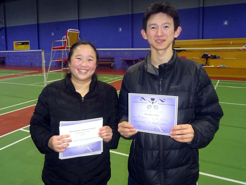 B Mixed Doubles Winners: Felicia Chan & Vincent Koh