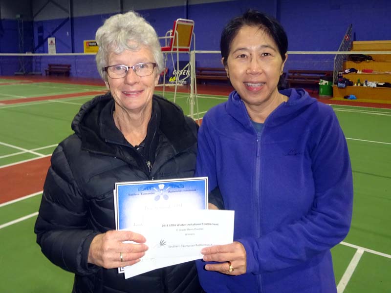C Women's Doubles Winners: Linda Lattimer & Lauren Tjan